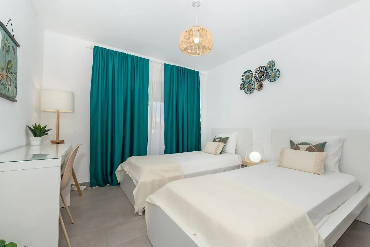 Akisol Albufeira Sky Apartment Olhos de Agua